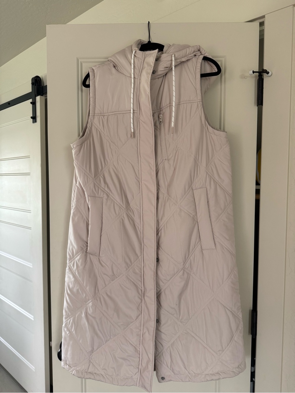 NWOT Zella Quilted Hooded Long Vest - Light Beige
